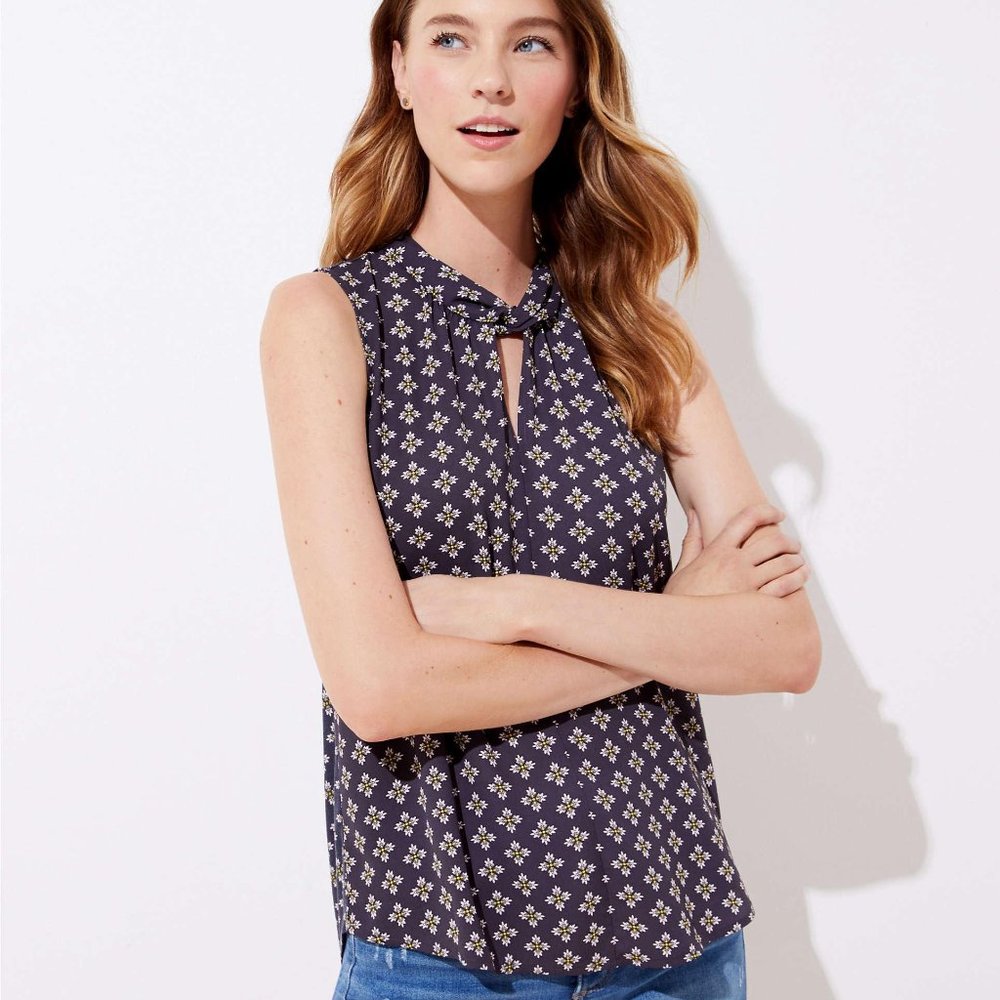 NEW LOFT dark gray sleeveless patterned blouse S